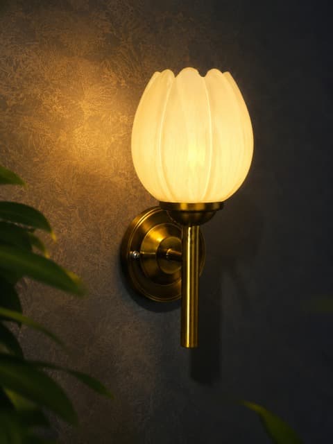 Luna Bloom — alternate view